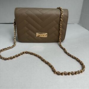 NWT Bebe Sophia Crossbody Small Taupe Quilted Purse Faux Leather Gold Chain Gift